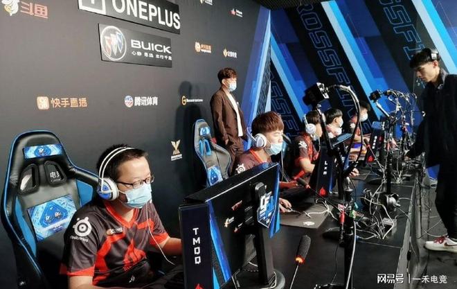 产生了浓厚 产生了浓厚