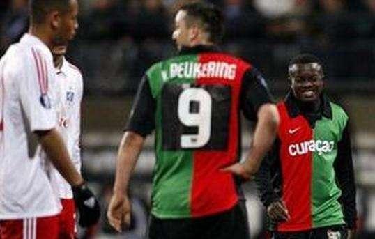 更多取决于 更多取决于